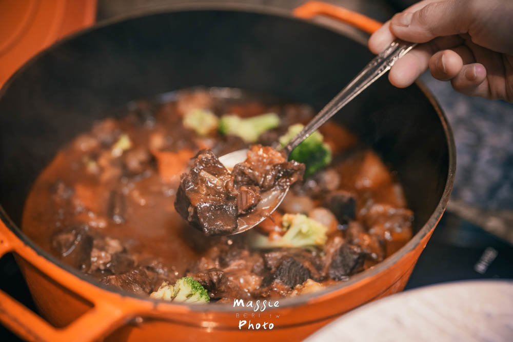 老饕口袋名單！台北福華大飯店「彩虹座」自助餐廳吃到飽