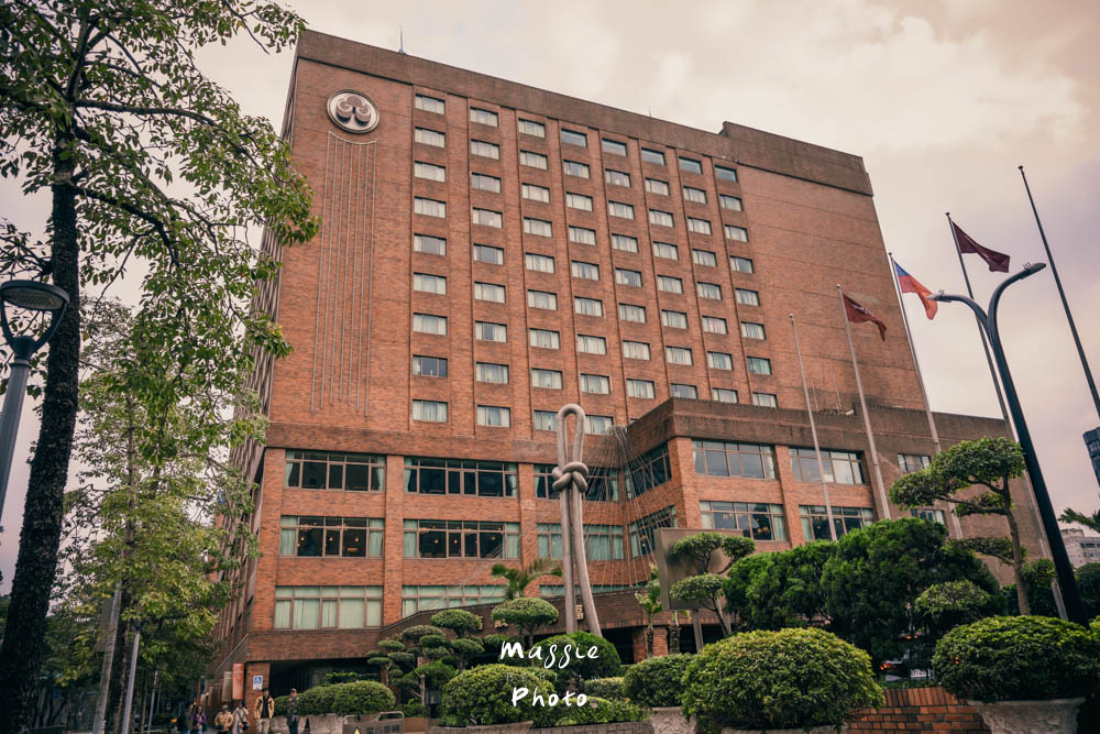 老饕口袋名單！台北福華大飯店「彩虹座」自助餐廳吃到飽