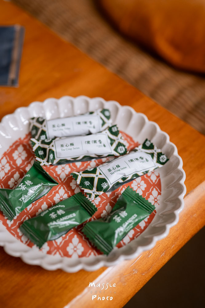【2026茶葉禮盒】滴滴香肉桂杏仁茶心酥 × 文山包種茶的完美組合