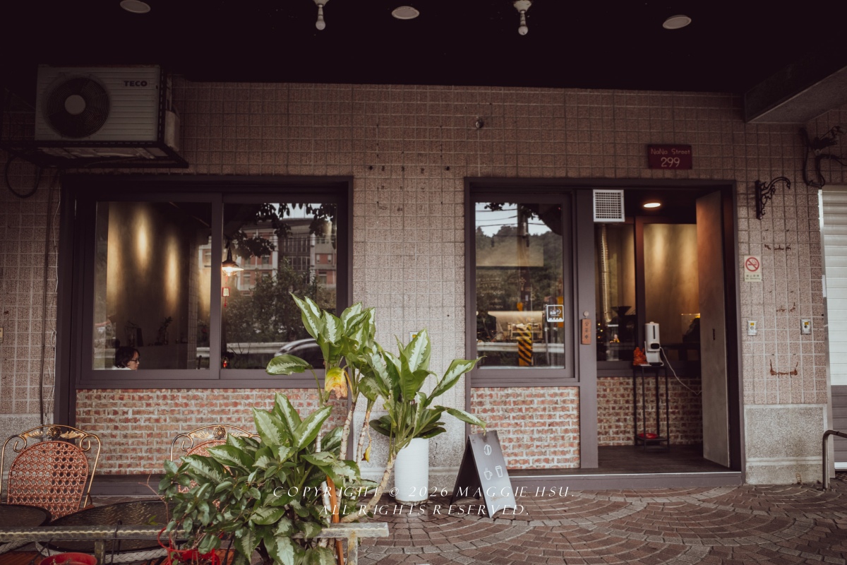 【基隆暖暖】半咖啡，一週只開4天自家烘焙 溫馨咖啡館
