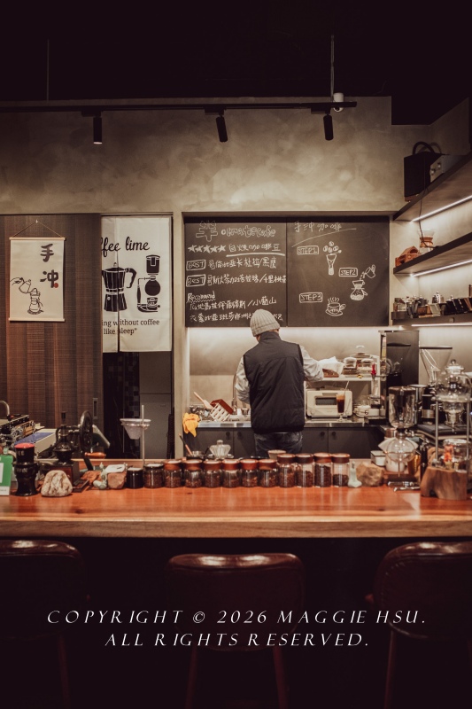 【基隆暖暖】半咖啡，一週只開4天自家烘焙 溫馨咖啡館