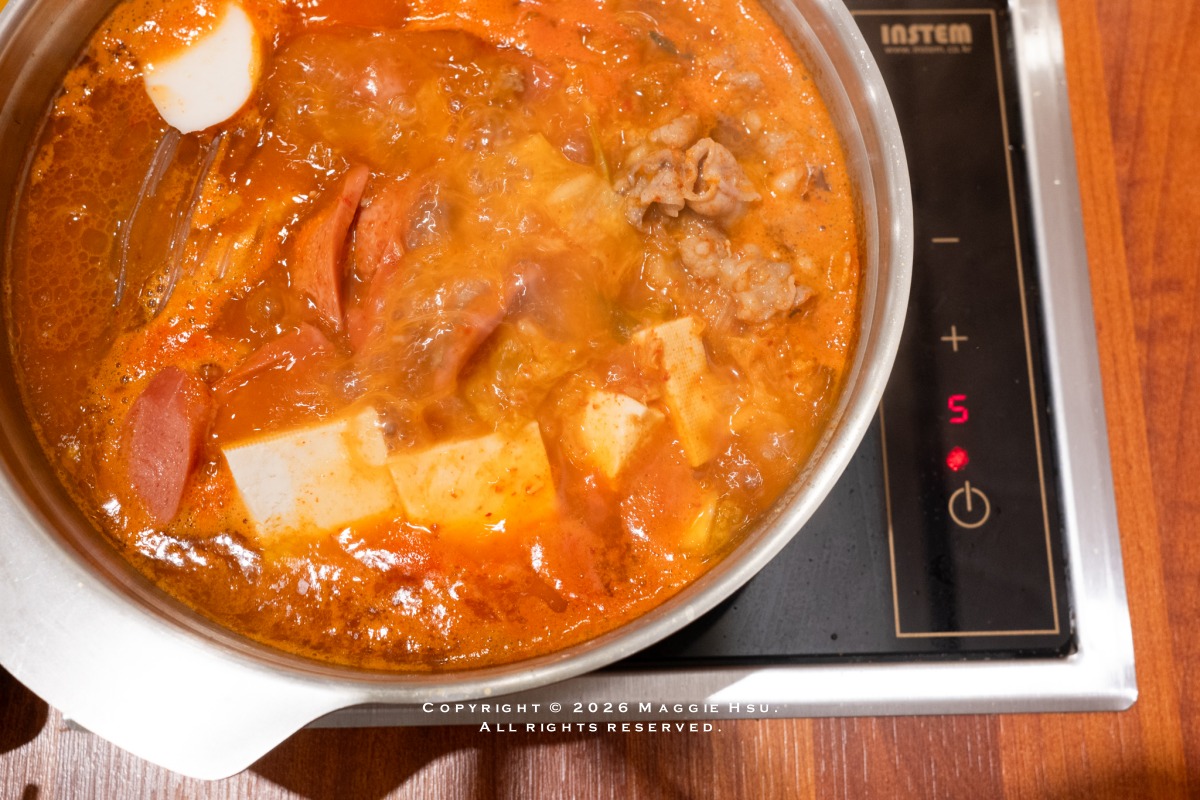 聖水洞單人部隊鍋「Macizo部隊鍋」，首爾年輕人最愛