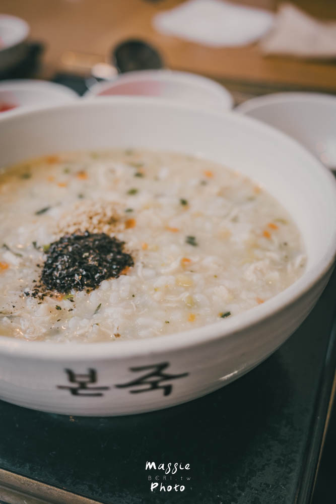 首爾仁寺洞｜本粥 본죽 道地的韓式養生粥 一碗抵兩餐超飽足
