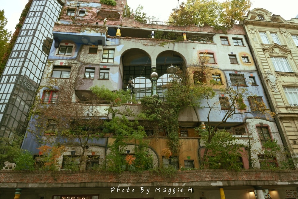 【奧地利維也納】百水公寓、百水藝術村,與自然共生的魔幻藝術建築 - 第6張圖 【奧地利維也納】百水公寓、百水藝術村,與自然共生的魔幻藝術建築