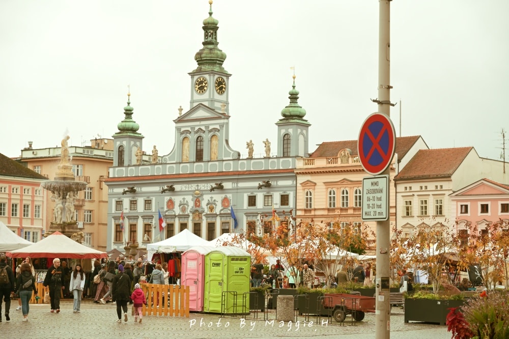捷克CB小鎮（České Budějovice）百威啤酒的故鄉、童話般的市政廳廣場