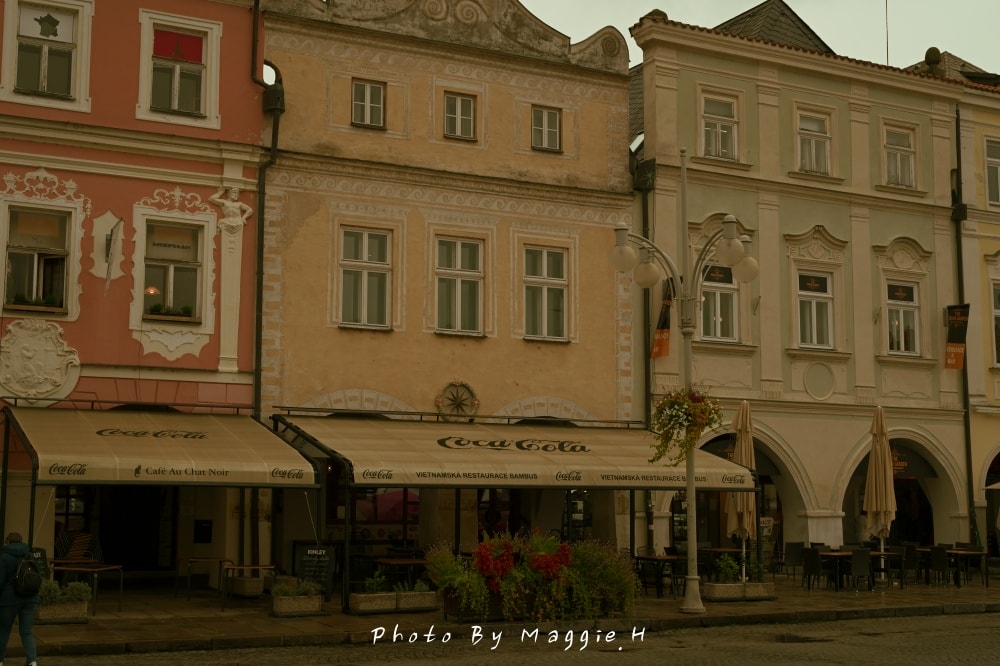 捷克CB小鎮（České Budějovice）百威啤酒的故鄉、童話般的市政廳廣場