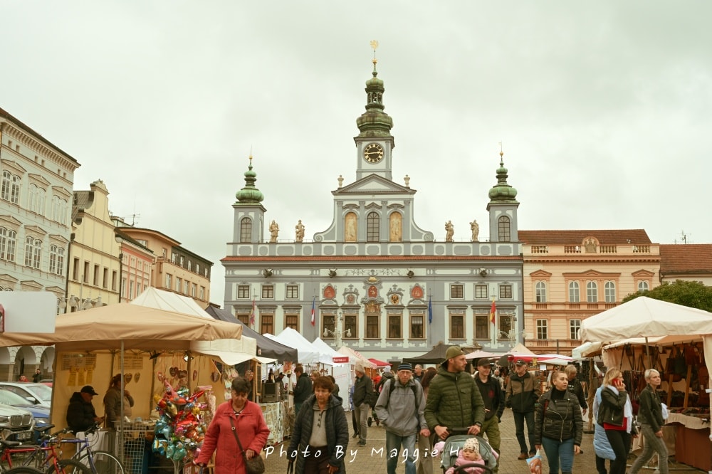捷克CB小鎮（České Budějovice）百威啤酒的故鄉、童話般的市政廳廣場