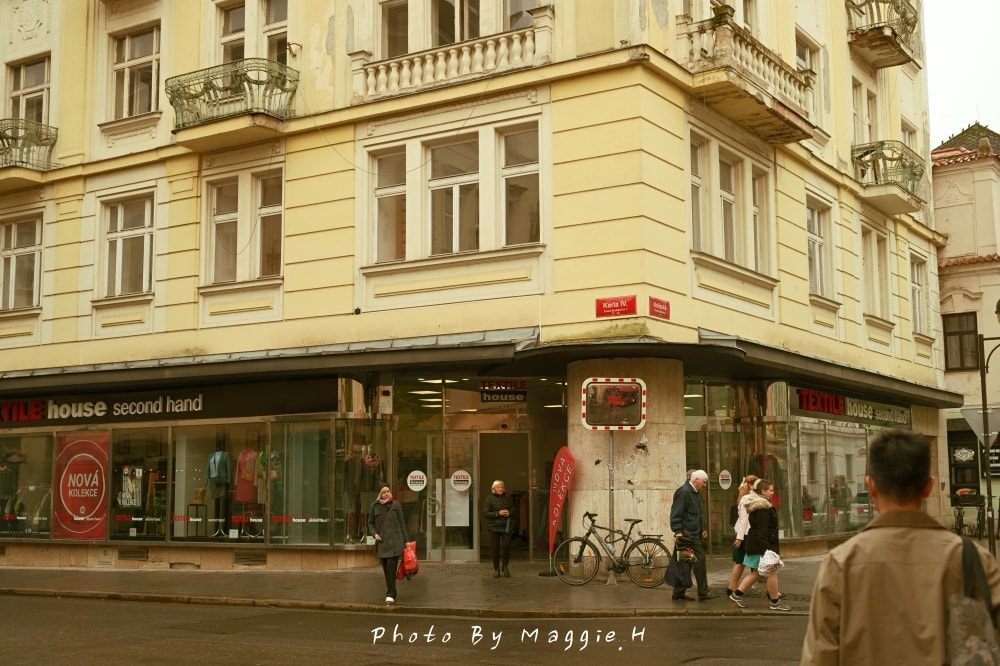 捷克CB小鎮（České Budějovice）百威啤酒的故鄉、童話般的市政廳廣場