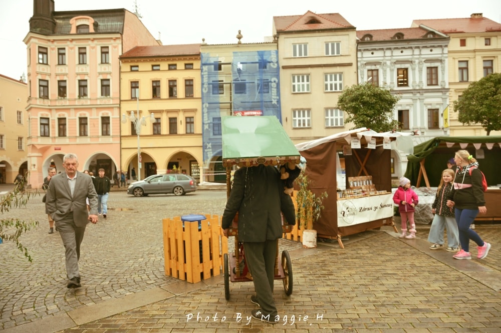 捷克CB小鎮（České Budějovice）百威啤酒的故鄉、童話般的市政廳廣場