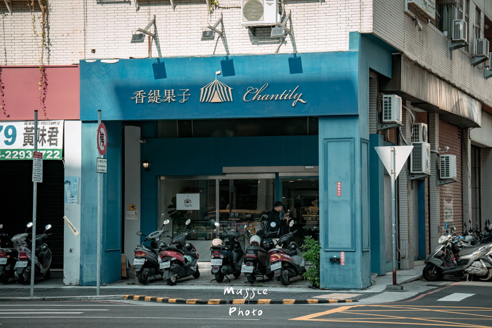 香緹果子咖啡館｜台中最好吃千層蛋糕！杜拜巧克力千層太驚艷