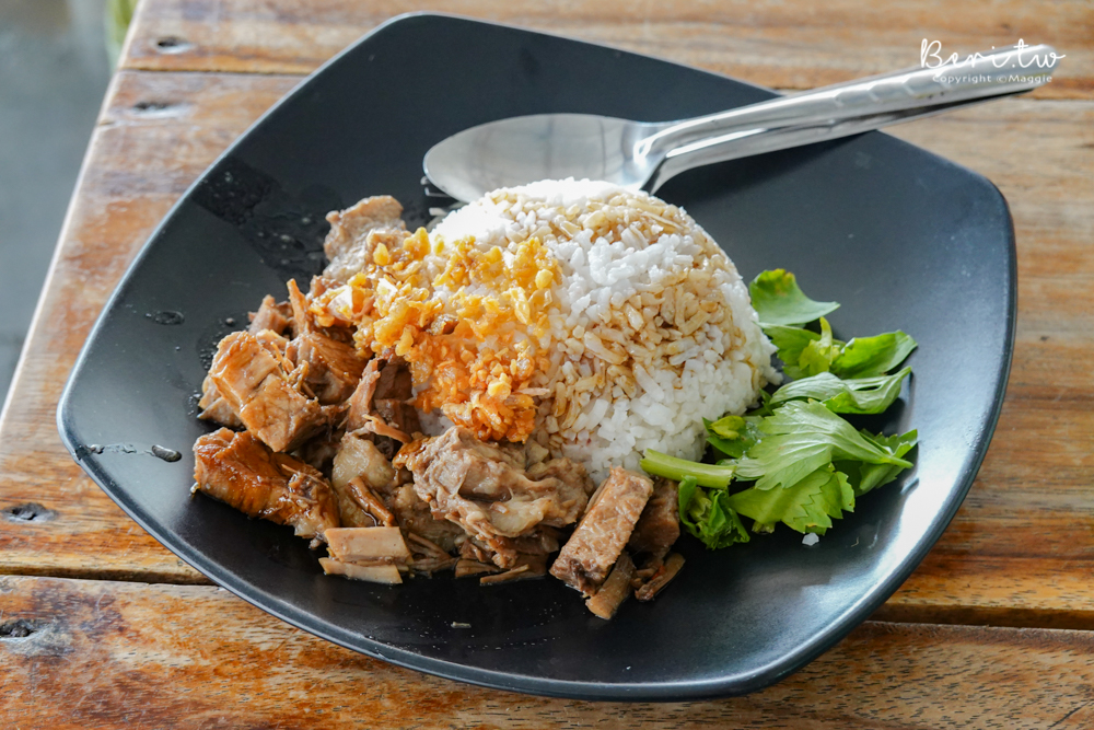 【曼谷空堤】 Potchana Shell在地人才知道的紅燒牛肉湯、豬肉飯｜Khlong Toei站美食