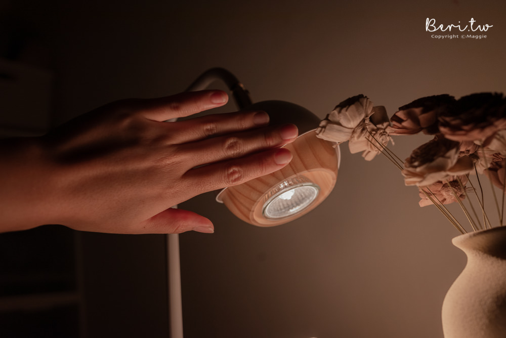 【融蠟燈推薦】USERWATS實木香氛融蠟燈，智能遙控定時、簡約設計充滿手感溫度！