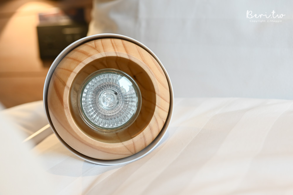 【融蠟燈推薦】USERWATS實木香氛融蠟燈，智能遙控定時、簡約設計充滿手感溫度！