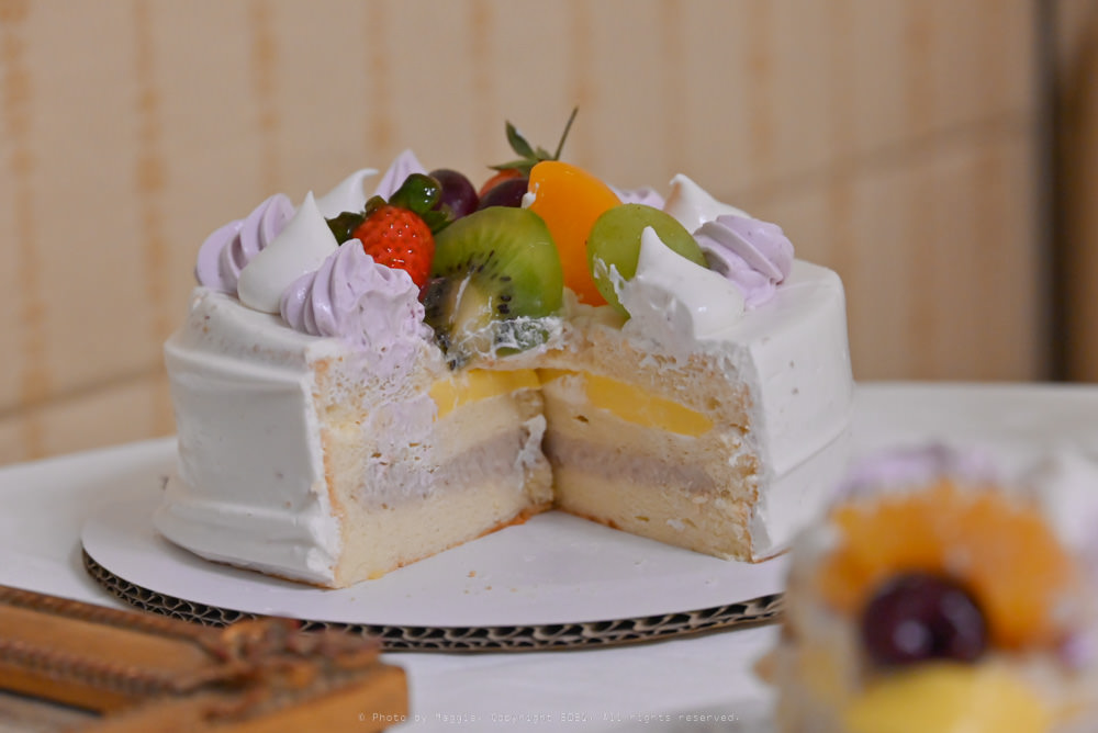 母親節蛋糕推薦｜艾立蛋糕東湖店，夢幻系生日蛋糕，美味且真材實料！自然原味、無添加的蛋糕首選